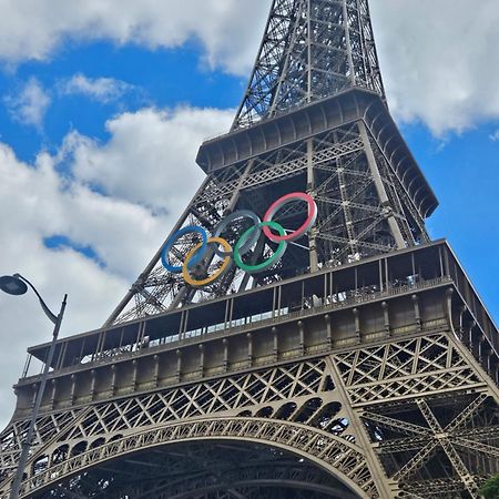 Studio Champs Elysees Tour Eiffel Parijs Buitenkant foto